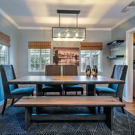 Stylish 2 Bed & 2 Bath At The Heart Of Hollywood With Free Parking - One Car Only Apartman Los Angeles Kültér fotó